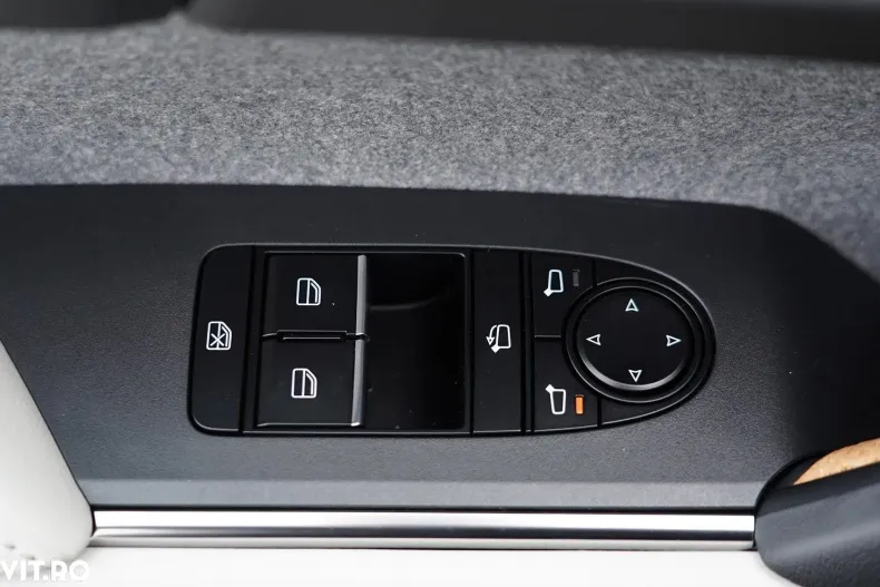 Mazda MX-30 din 2023 cu 1 km - oferta MAZ130177 - foto 9