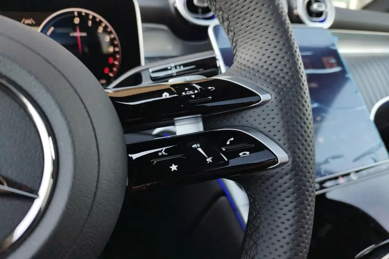 Mercedes-Benz GLC din 2024 cu 6.750 km - oferta MER130182 - foto 12