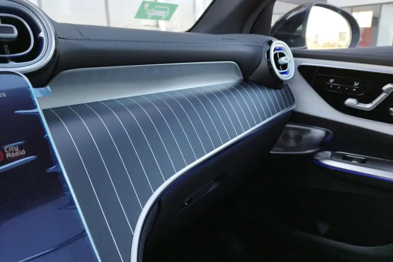 Mercedes-Benz GLC din 2024 cu 6.750 km - oferta MER130182 - foto 18