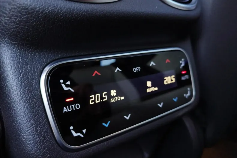 Mercedes-Benz GLC din 2024 cu 6.750 km - oferta MER130182 - foto 22