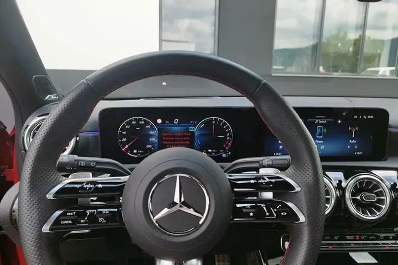 Mercedes-Benz A din 2023 cu 31.850 km - oferta MER130189 - foto 9