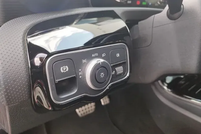 Mercedes-Benz A din 2023 cu 31.850 km - oferta MER130189 - foto 16