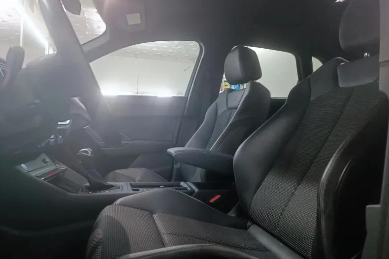 Audi Q3 din 2020 cu 91.000 km - oferta AUD130195 - foto 8