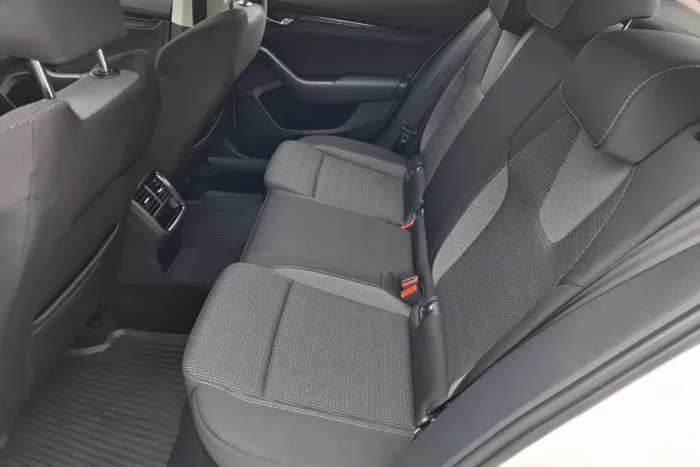 Skoda Octavia din 2023 cu 69.973 km - oferta SKO130197 - foto 12