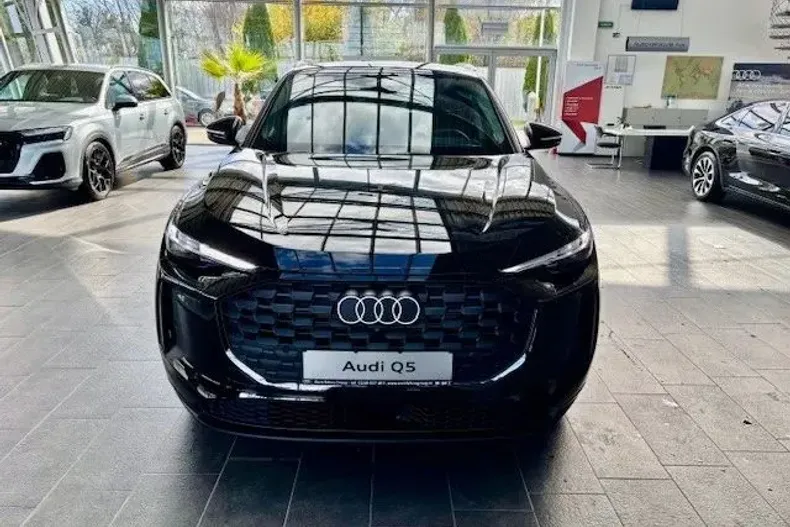 Audi Q5 din 2025 cu 1 km - oferta AUD130198 - foto 1
