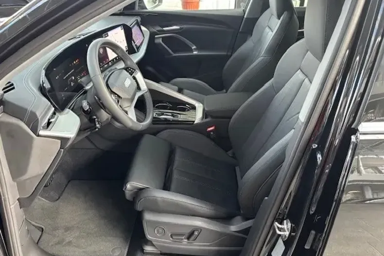 Audi Q5 din 2025 cu 1 km - oferta AUD130198 - foto 6