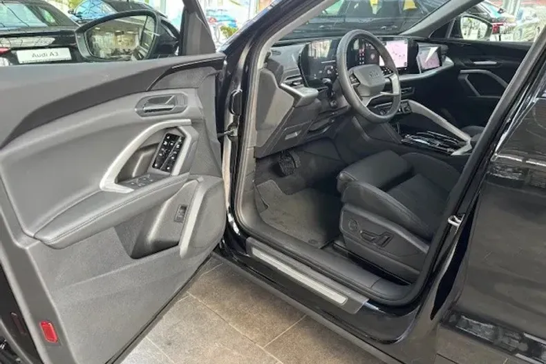 Audi Q5 din 2025 cu 1 km - oferta AUD130198 - foto 7