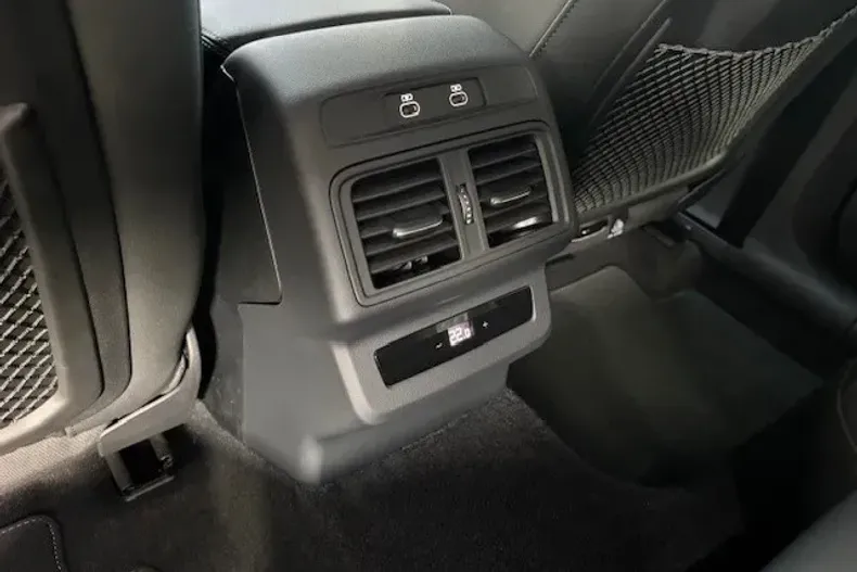 Audi Q5 din 2025 cu 1 km - oferta AUD130198 - foto 9