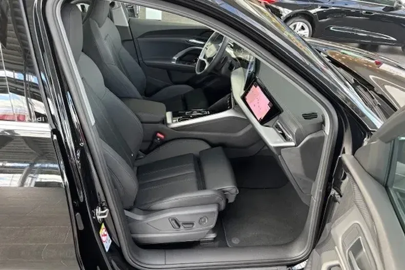 Audi Q5 din 2025 cu 1 km - oferta AUD130198 - foto 13