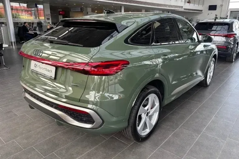 Audi Q5 din 2025 cu 1 km - oferta AUD130203 - foto 4