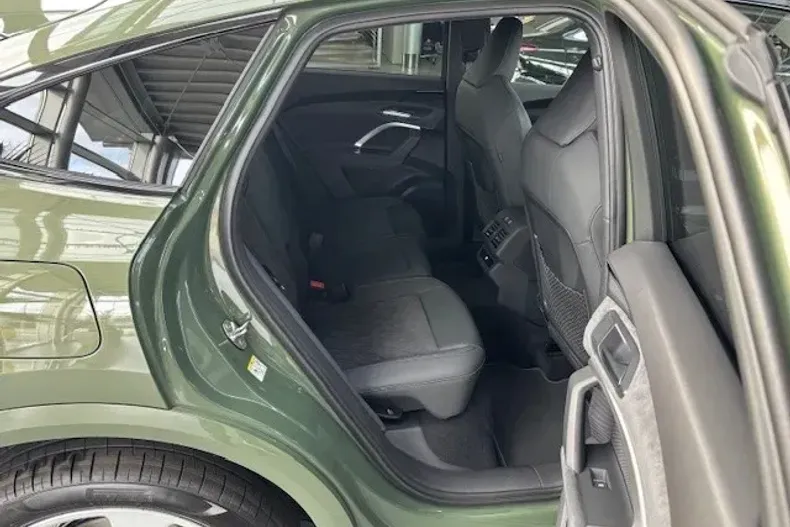 Audi Q5 din 2025 cu 1 km - oferta AUD130203 - foto 13