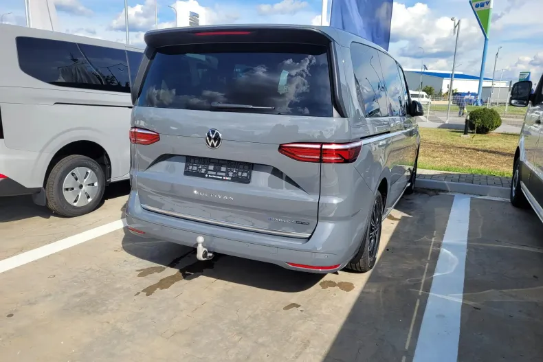 Volkswagen Multivan din 2025 cu 10 km - oferta VOL130205 - foto 3