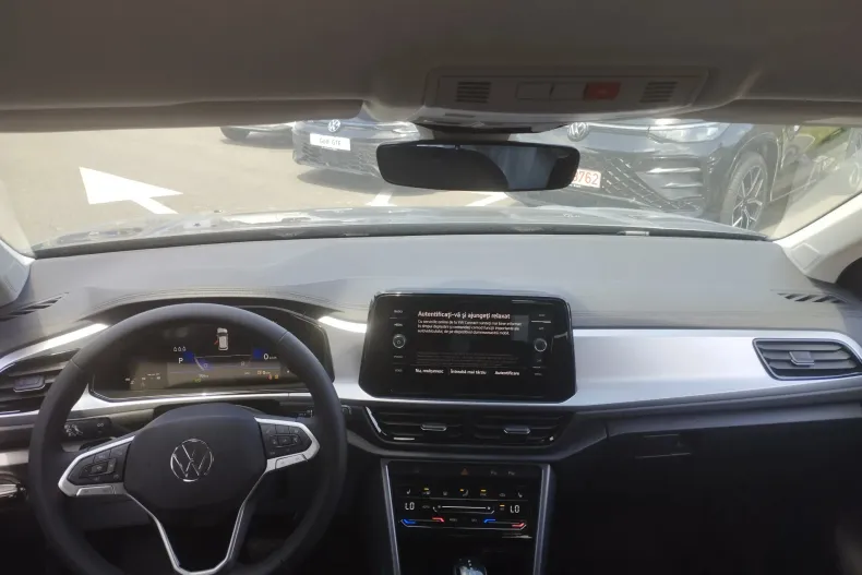 Volkswagen T-Roc din 2025 cu 5 km - oferta VOL130218 - foto 9