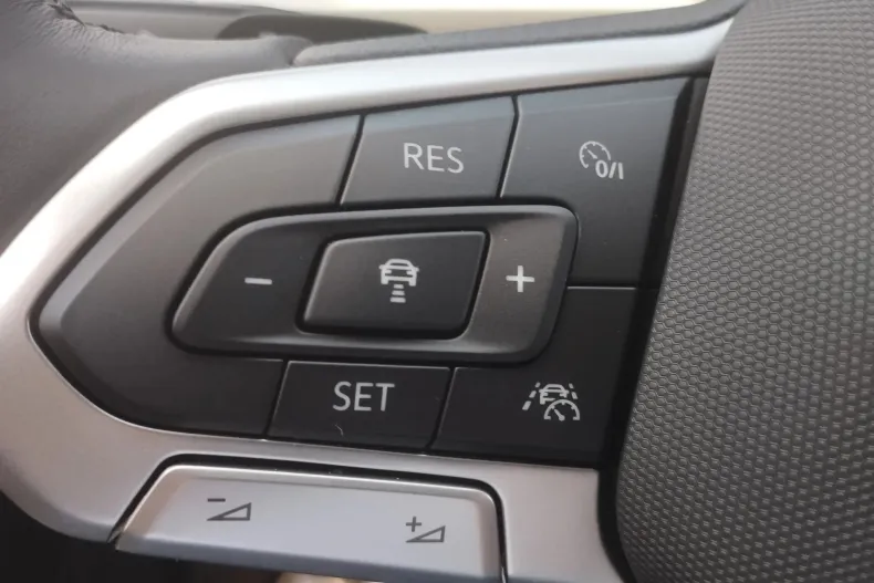 Volkswagen T-Roc din 2025 cu 5 km - oferta VOL130218 - foto 12