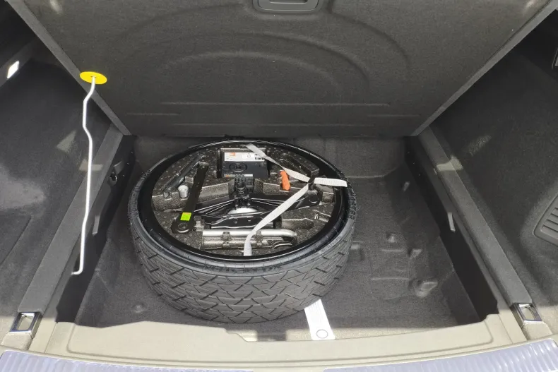 Volkswagen Touareg din 2025 cu 5 km - oferta VOL130220 - foto 12