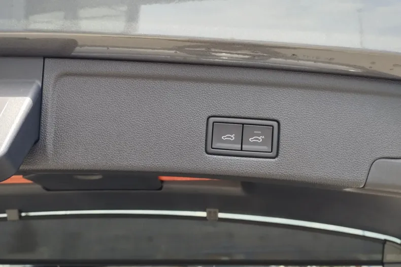 Volkswagen Touareg din 2025 cu 5 km - oferta VOL130220 - foto 15