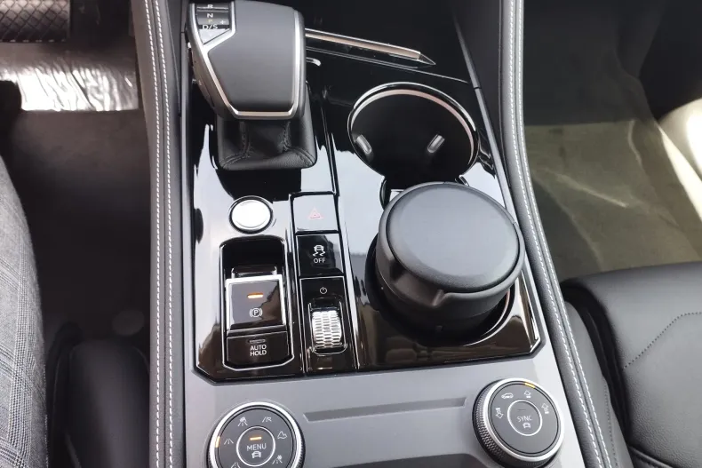 Volkswagen Touareg din 2025 cu 5 km - oferta VOL130220 - foto 20