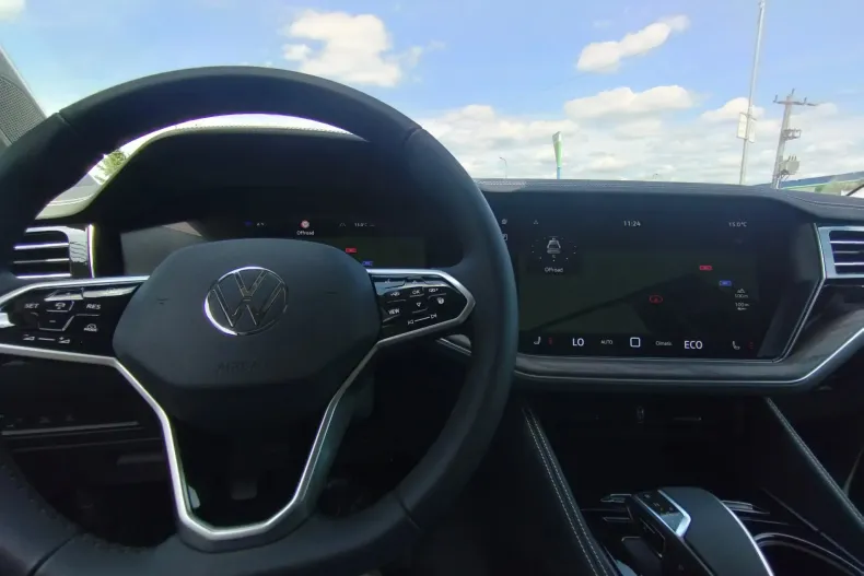 Volkswagen Touareg din 2025 cu 5 km - oferta VOL130220 - foto 22