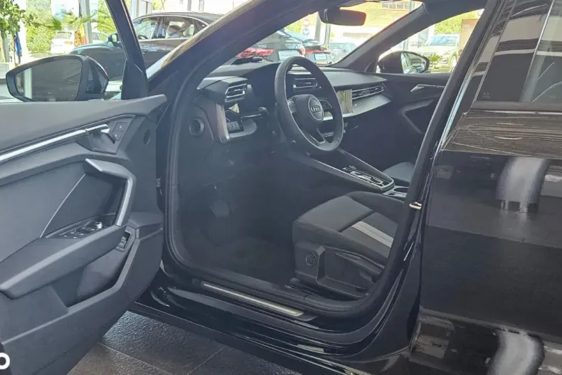 Audi A3 din 2025 cu 1 km - oferta AUD130222 - foto 8