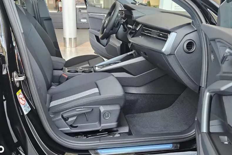 Audi A3 din 2025 cu 1 km - oferta AUD130222 - foto 20