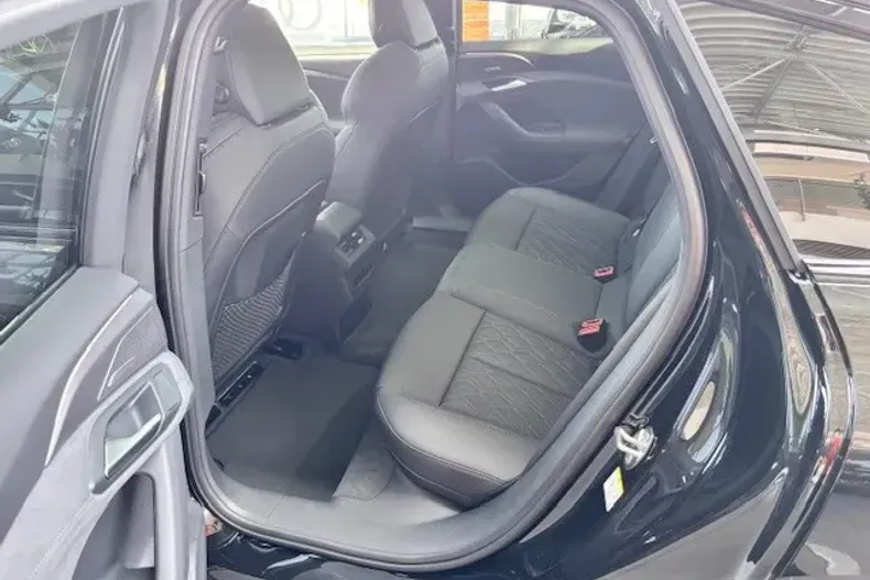 Audi A6 din 2025 cu 1 km - oferta AUD130232 - foto 10