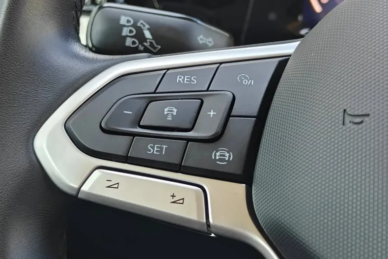 Volkswagen Golf din 2023 cu 23.253 km - oferta VOL130233 - foto 12