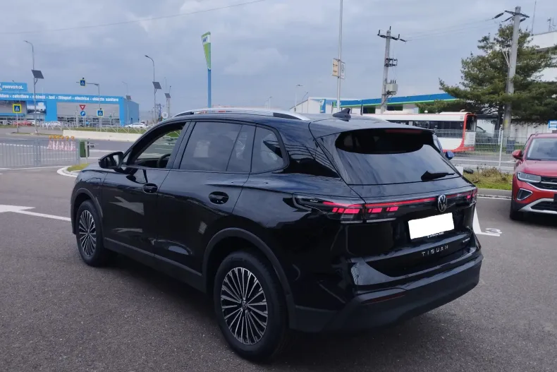 Volkswagen Tiguan din 2025 cu 5 km - oferta VOL130236 - foto 5