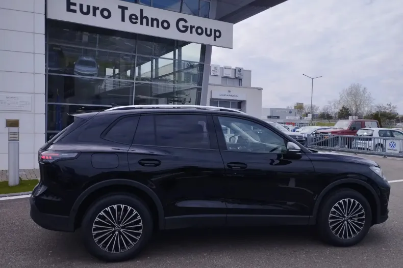 Volkswagen Tiguan din 2025 cu 5 km - oferta VOL130236 - foto 9