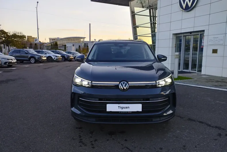 Volkswagen Tiguan din 2025 cu 5 km - oferta VOL130238 - foto 3