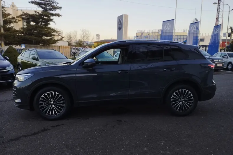 Volkswagen Tiguan din 2025 cu 5 km - oferta VOL130238 - foto 5