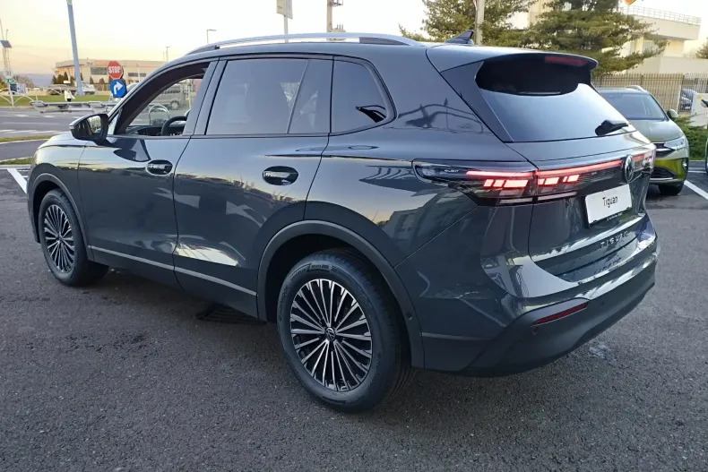 Volkswagen Tiguan din 2025 cu 5 km - oferta VOL130238 - foto 6