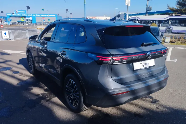 Volkswagen Tiguan din 2025 cu 5 km - oferta VOL130239 - foto 6