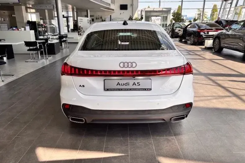 Audi A5 din 2025 cu 1 km - oferta AUD130240 - foto 3