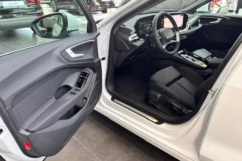 Audi A5 din 2025 cu 1 km - oferta AUD130240 - foto 7