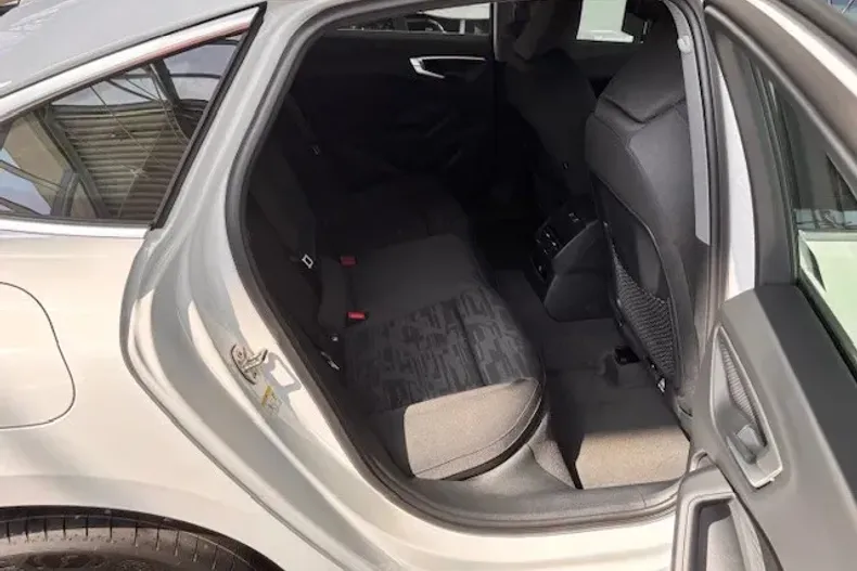 Audi A5 din 2025 cu 1 km - oferta AUD130240 - foto 12