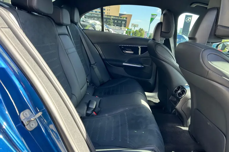Mercedes-Benz C din 2024 cu 6.854 km - oferta MER130262 - foto 11