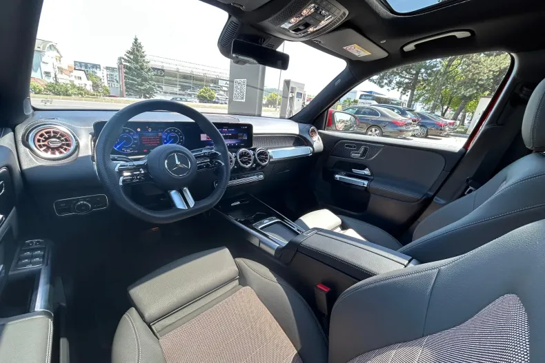 Mercedes-Benz EQB din 2024 cu 4.000 km - oferta MER130264 - foto 7