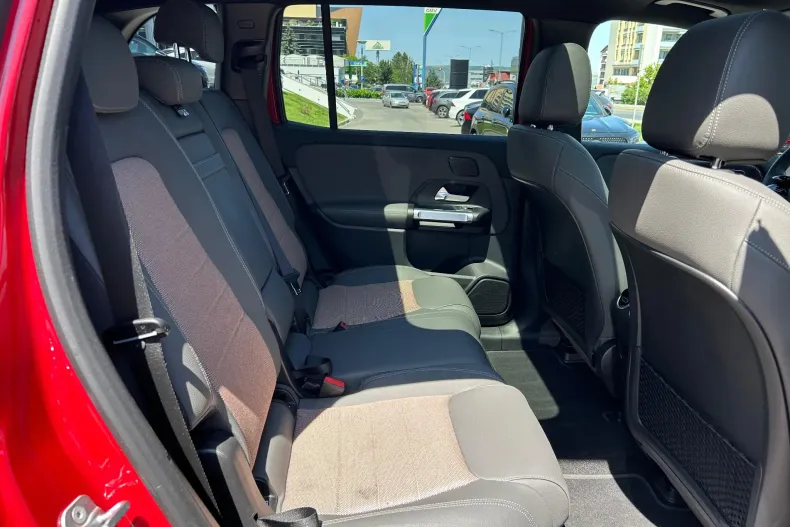 Mercedes-Benz EQB din 2024 cu 4.000 km - oferta MER130264 - foto 10