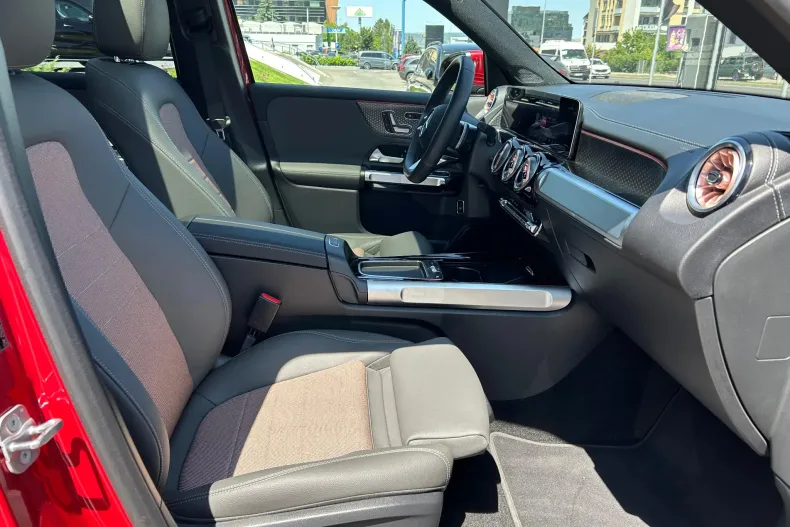 Mercedes-Benz EQB din 2024 cu 4.000 km - oferta MER130264 - foto 11