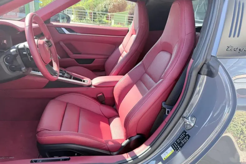 Porsche 911 din 2024 cu 4.500 km - oferta POR130280 - foto 7