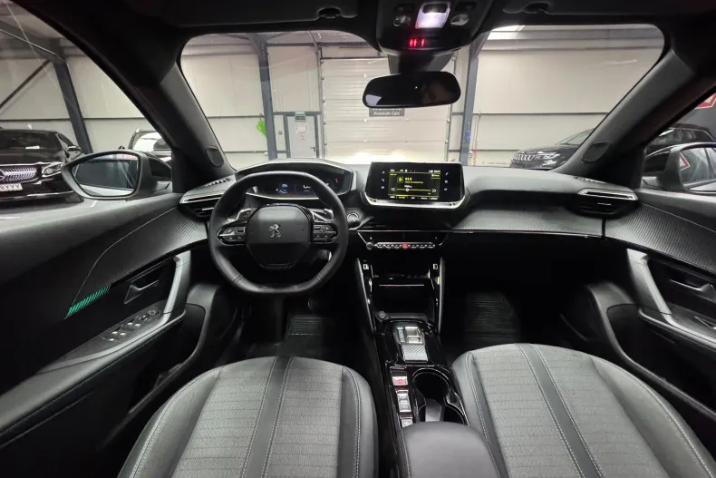 Peugeot 2008 din 2023 cu 13.000 km - oferta PEU130298 - foto 9