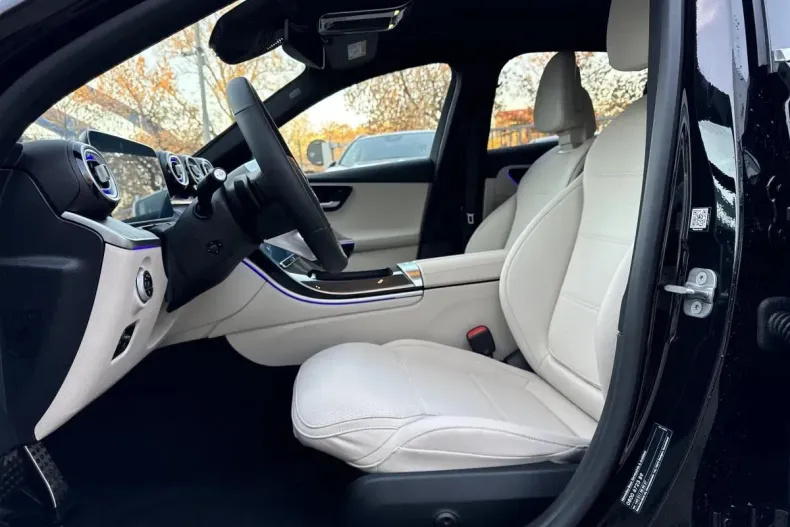 Mercedes-Benz C din 2023 cu 3.186 km - oferta MER130314 - foto 13