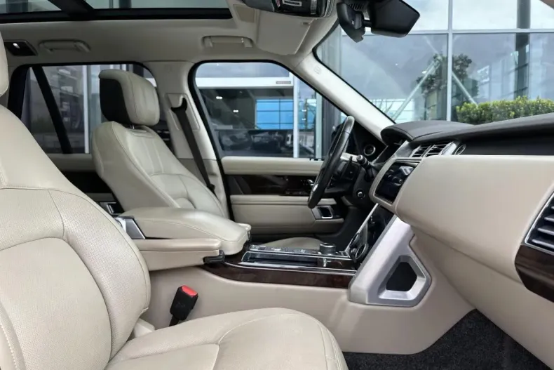Land Rover Range Rover Vogue din 2020 cu 105.780 km - oferta LAN130330 - foto 12
