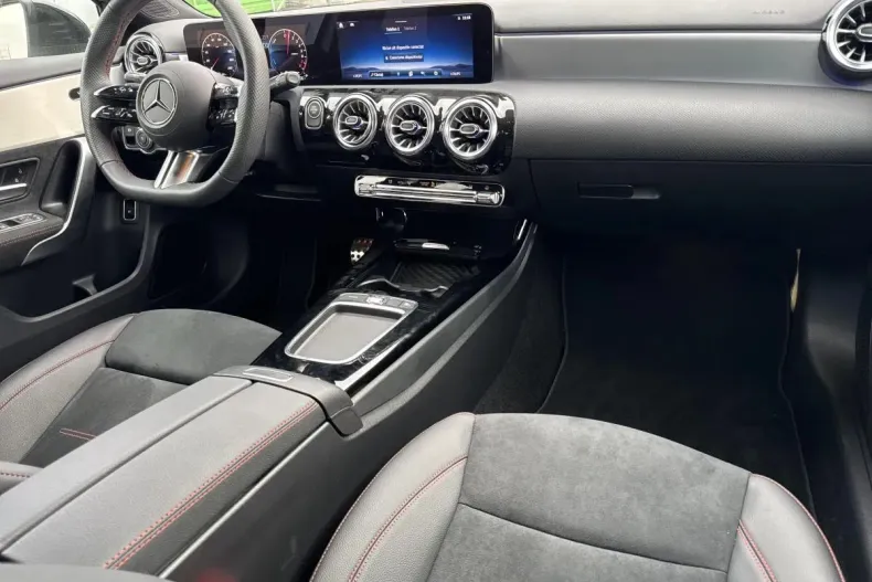 Mercedes-Benz A din 2023 cu 7.500 km - oferta MER130331 - foto 11