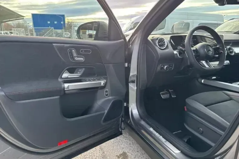 Mercedes-Benz GLB din 2023 cu 20.500 km - oferta MER130333 - foto 12