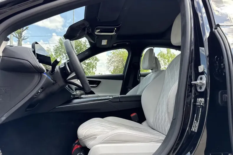 Mercedes-Benz E din 2024 cu 18.454 km - oferta MER130335 - foto 11