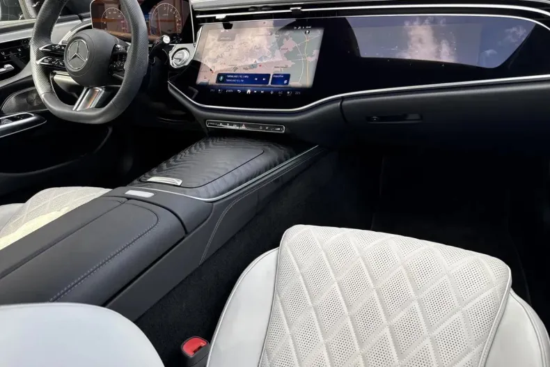 Mercedes-Benz E din 2024 cu 18.454 km - oferta MER130335 - foto 14