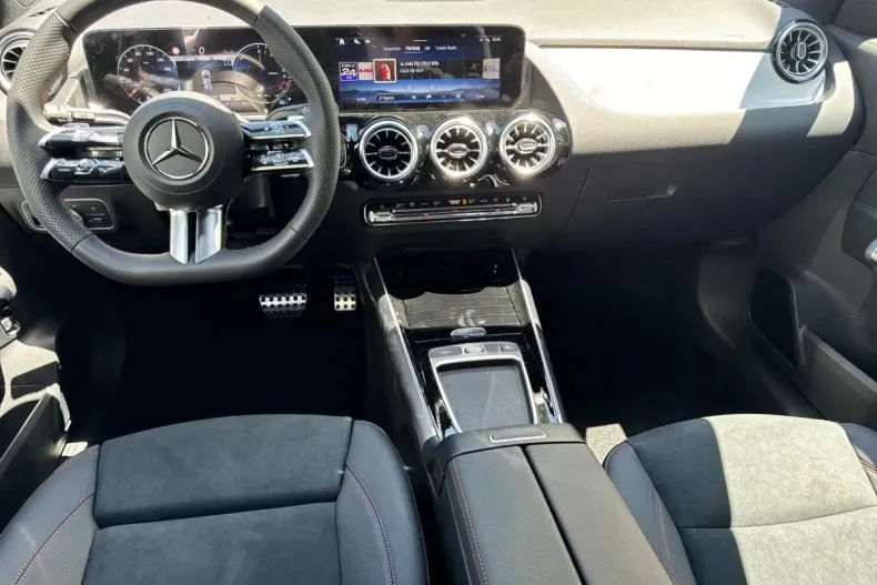 Mercedes-Benz GLA din 2024 cu 13.500 km - oferta MER130340 - foto 12