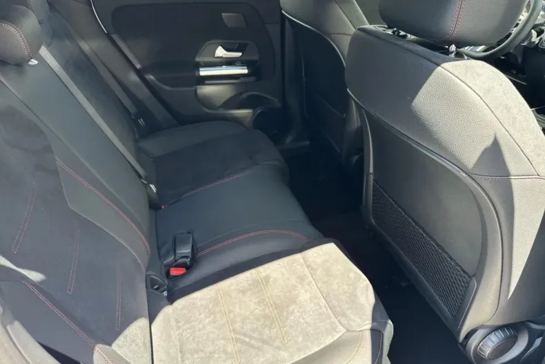 Mercedes-Benz GLA din 2024 cu 13.500 km - oferta MER130340 - foto 14