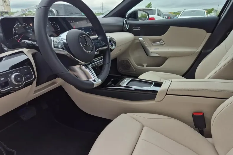 Mercedes-Benz A din 2025 cu 3.000 km - oferta MER130367 - foto 9